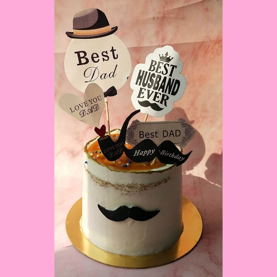 Customized Cake 137